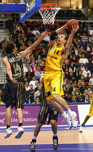 端的表现同 端的表现同