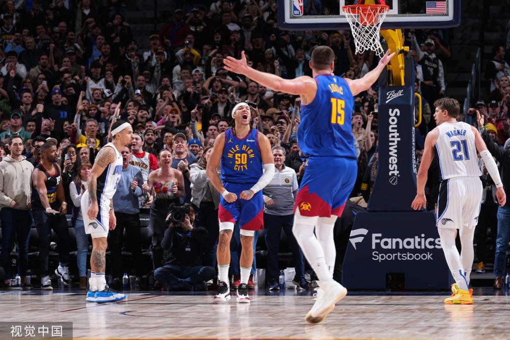 从青少年到 从青少年到