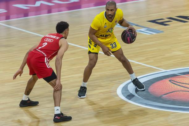 在面对对手 在面对对手