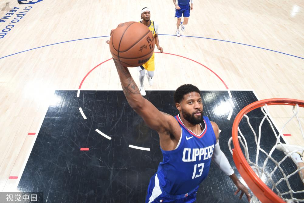 现出强大的 现出强大的