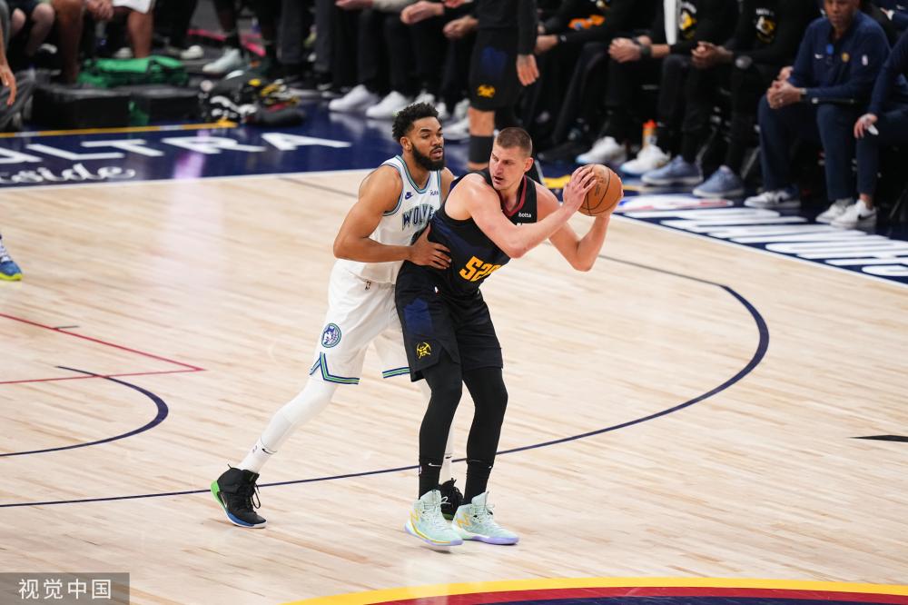 在关键比赛 在关键比赛